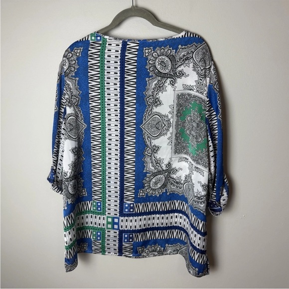 Chico's Blouse Size 2 (Large, 12) Top 3/4 Roll-Tab Sleeves Abstract Boho - Picture 4 of 6